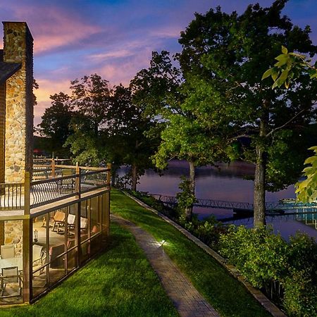 Luxury Lakefront Chalet Resort 2 Pools Free Amenities Dock Minigolf Waterslide Lampe Εξωτερικό φωτογραφία